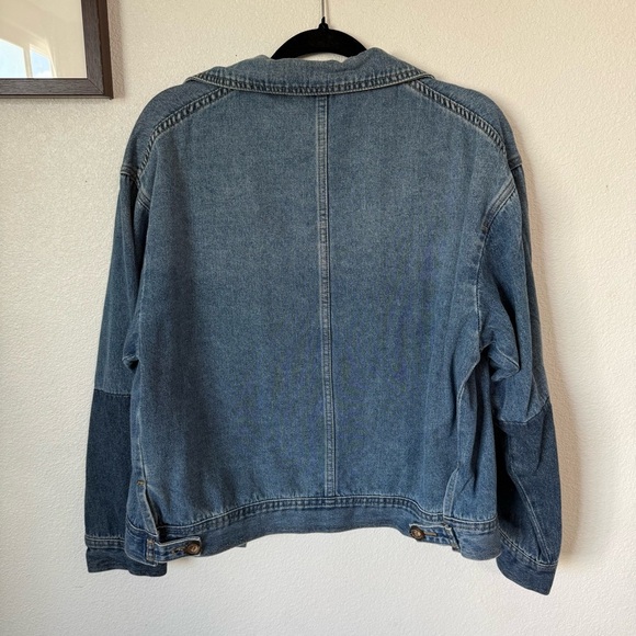 Roolee multi-toned denim Jean shacket or chore jacket Size: Large - Picture 6 of 6